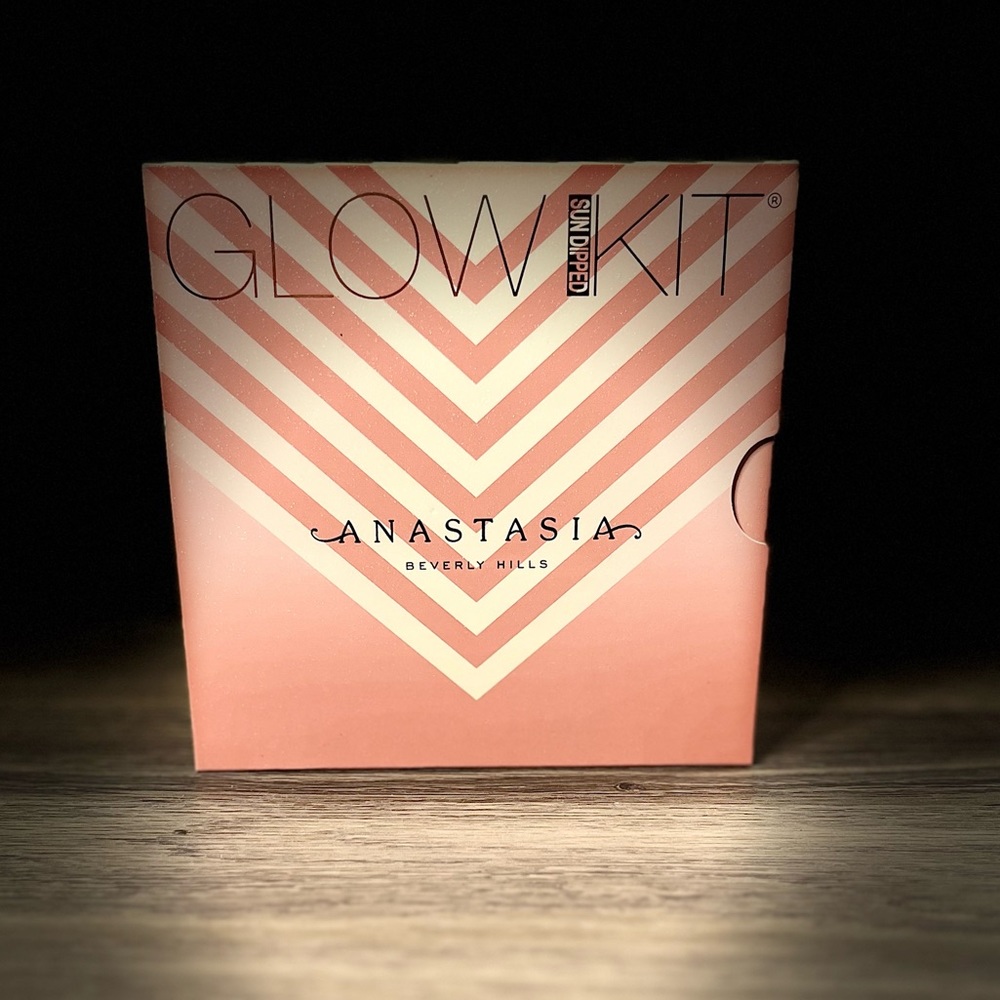 Anastasia Beverly Hills Glow Kit NIB